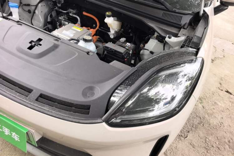 Used Wuling Bingo S 2025 Model 430km Deluxe Edition Engine Bay Left