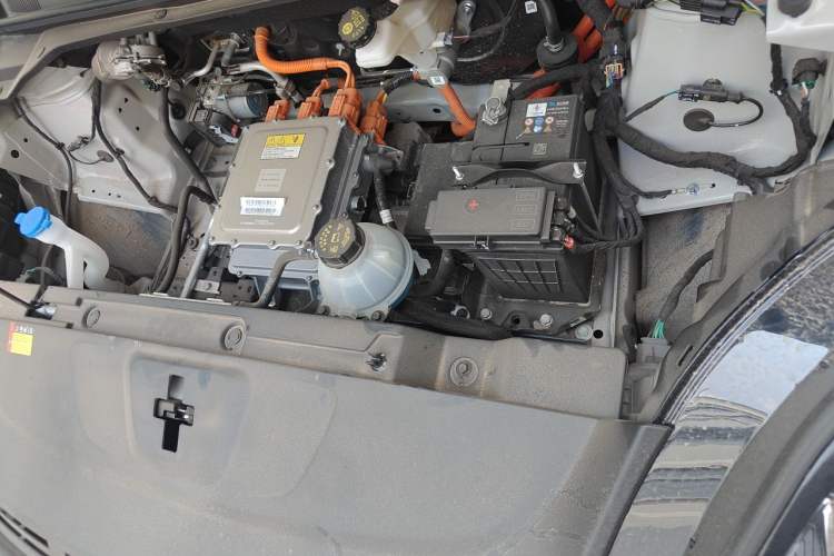 Used Wuling Bingo S 2025 Model 430km Flagship Edition Engine Bay Left