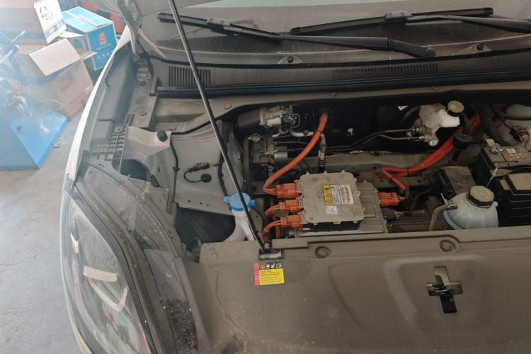 Used Wuling Bingo S 2025 Model 325km Deluxe Edition Engine Bay Right