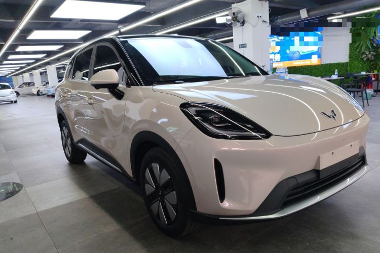 Used Wuling Bingo S 2025 Model 325km Deluxe Edition Front Right 45 Deg