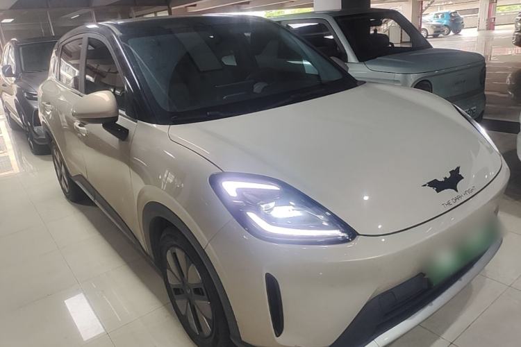 Used Wuling Bingo S 2025 Model 325km Deluxe Edition Front Right 45 Deg