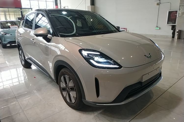 Used Wuling Bingo S 2025 Model 325km Deluxe Edition Front Right 45 Deg