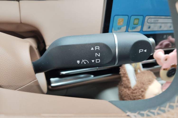 Used Wuling Bingo S 2025 Model 325km Deluxe Edition Gear Lever