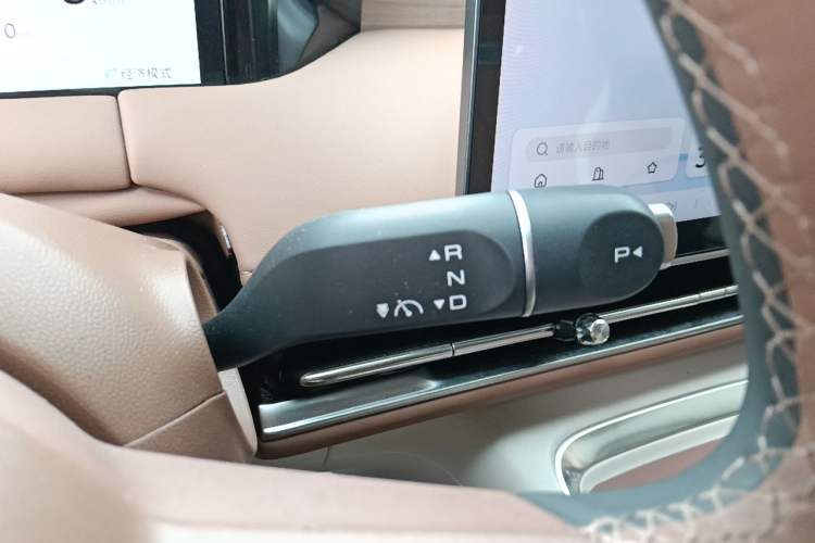 Used Wuling Bingo S 2025 Model 325km Deluxe Edition Gear Lever
