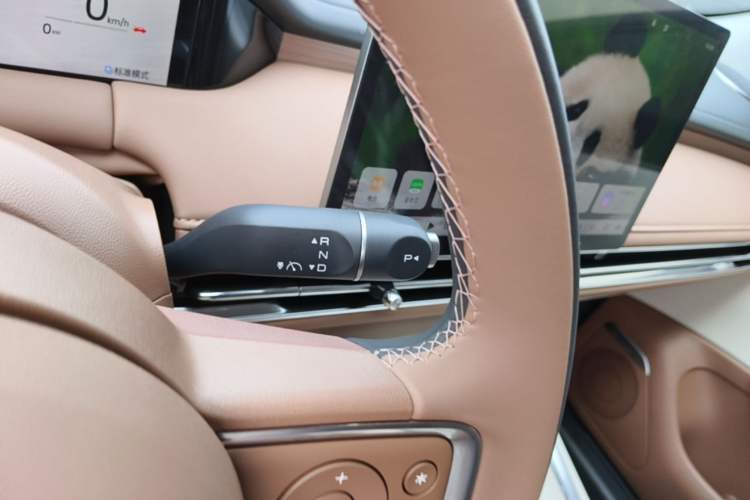 Used Wuling Bingo S 2025 Model 325km Deluxe Edition Gear Lever