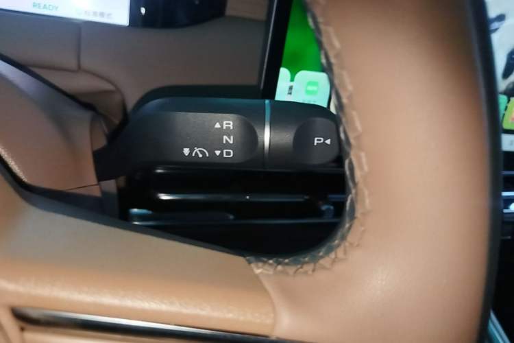 Used Wuling Bingo S 2025 Model 325km Deluxe Edition Gear Lever
