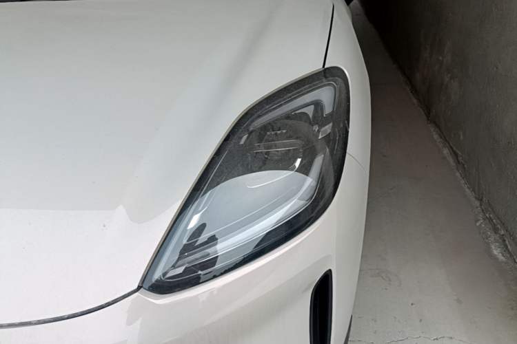 Used Wuling Bingo S 2025 Model 325km Deluxe Edition Left Front Headlight