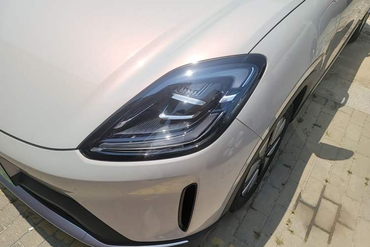 Used Wuling Bingo S 2025 Model 325km Deluxe Edition Left Front Headlight