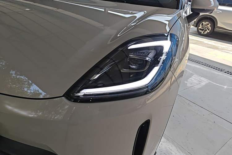 Used Wuling Bingo S 2025 Model 430km Flagship Edition Left Front Headlight
