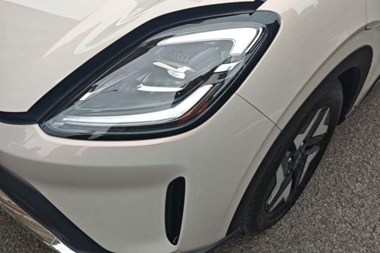 Used Wuling Bingo S 2025 Model 430km Flagship Edition Left Front Headlight