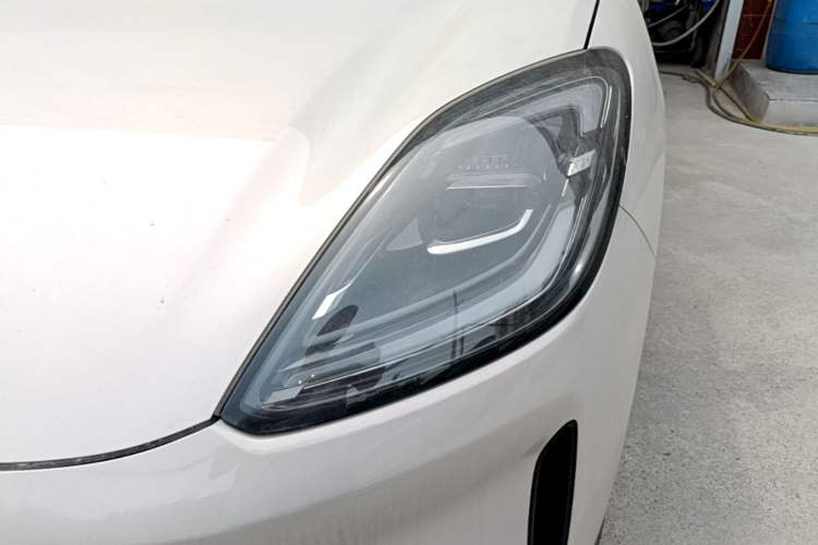 Used Wuling Bingo S 2025 Model 325km Deluxe Edition Left Front Headlight