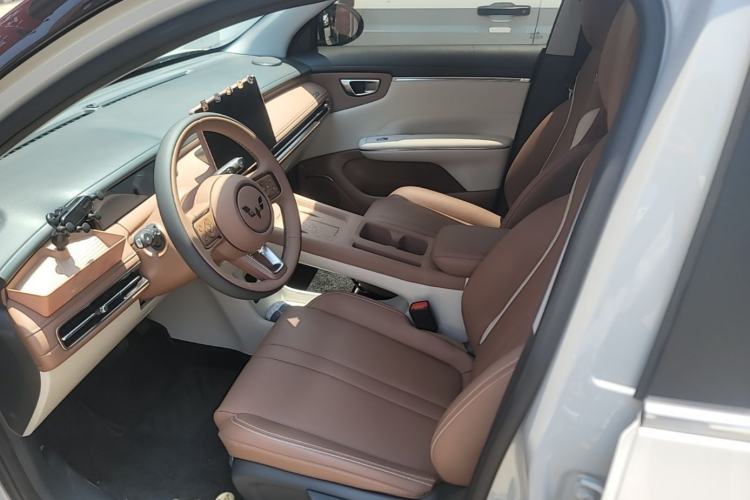 Used Wuling Bingo S 2025 Model 325km Deluxe Edition Left Front Seat
