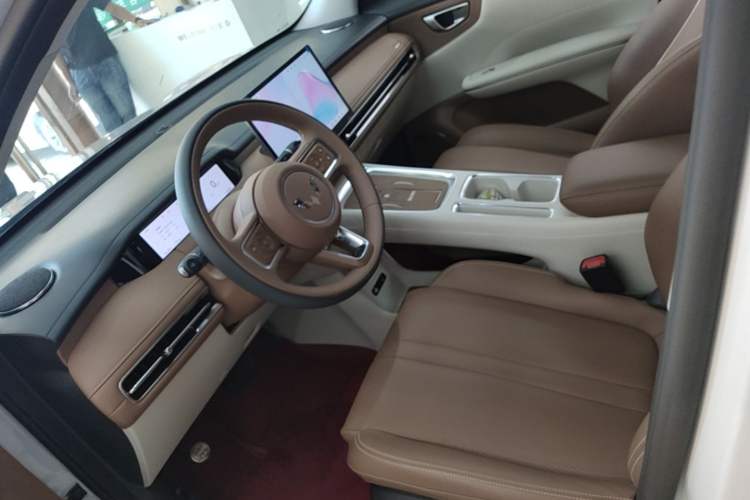 Used Wuling Bingo S 2025 Model 430km Flagship Edition Left Front Seat