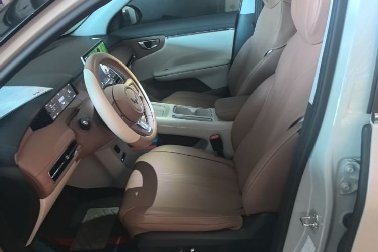 Used Wuling Bingo S 2025 Model 430km Flagship Edition Left Front Seat