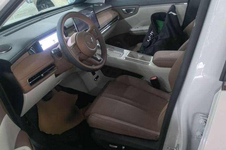 Used Wuling Bingo S 2025 Model 430km Flagship Edition Left Front Seat
