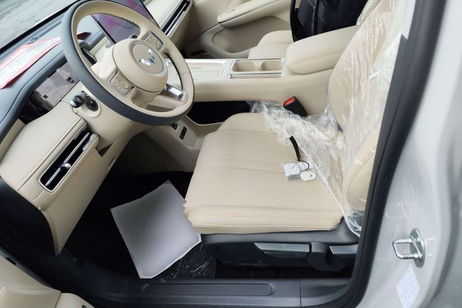 Used Wuling Bingo S 2025 Model 430km Deluxe Edition Left Rear Seat