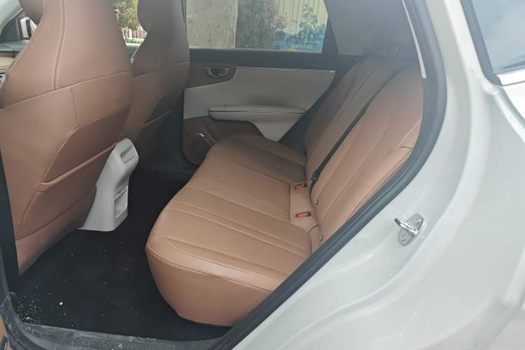Used Wuling Bingo S 2025 Model 325km Flagship Edition Left Rear Seat