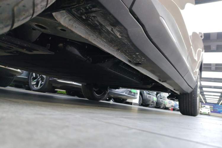 Used Wuling Bingo S 2025 Model 325km Deluxe Edition Left Side Sill