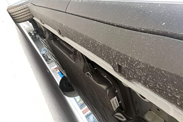 Used Wuling Bingo S 2025 Model 325km Deluxe Edition Left Side Sill