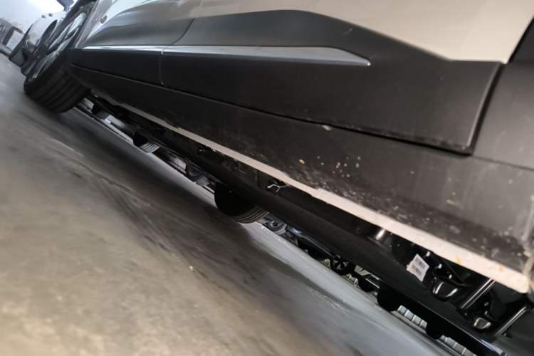 Used Wuling Bingo S 2025 Model 430km Deluxe Edition Left Side Sill