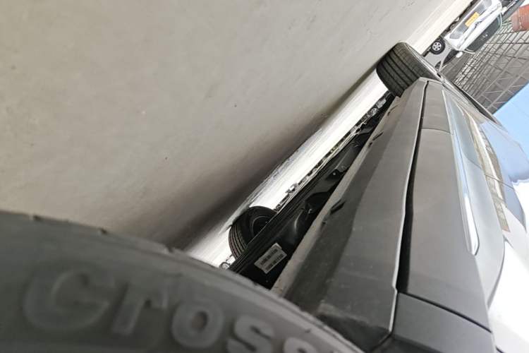 Used Wuling Bingo S 2025 Model 325km Deluxe Edition Left Side Sill