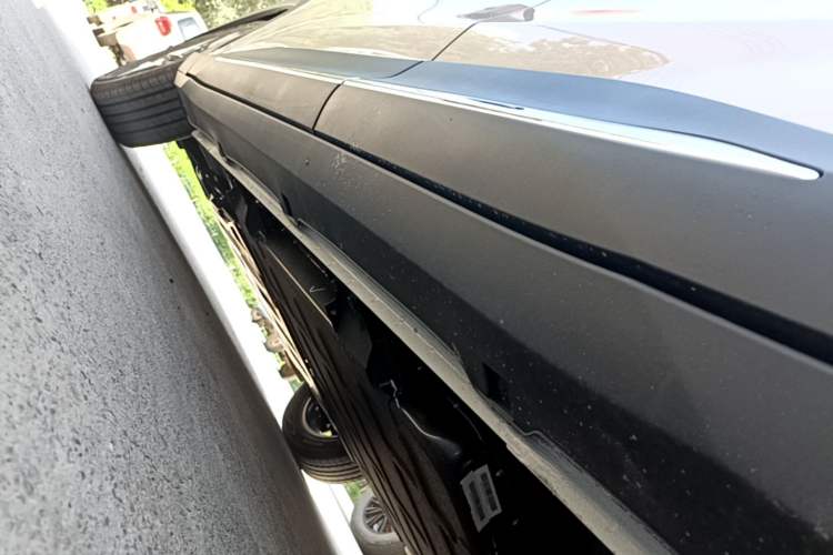 Used Wuling Bingo S 2025 Model 325km Flagship Edition Left Side Sill