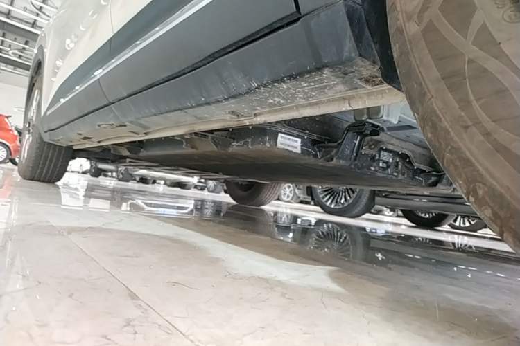 Used Wuling Bingo S 2025 Model 325km Deluxe Edition Left Side Sill