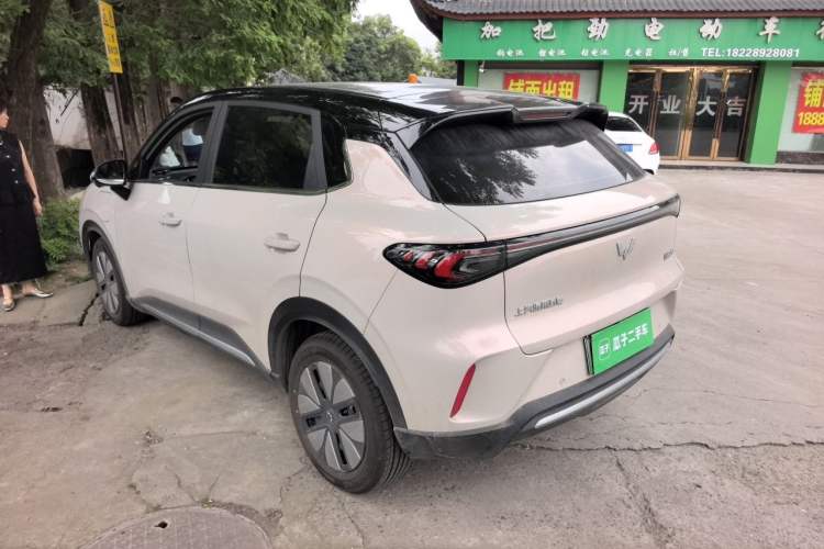 Used Wuling Bingo S 2025 Model 430km Deluxe Edition Rear Left 45 Deg