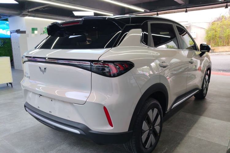 Used Wuling Bingo S 2025 Model 325km Deluxe Edition Rear Right 45 Deg