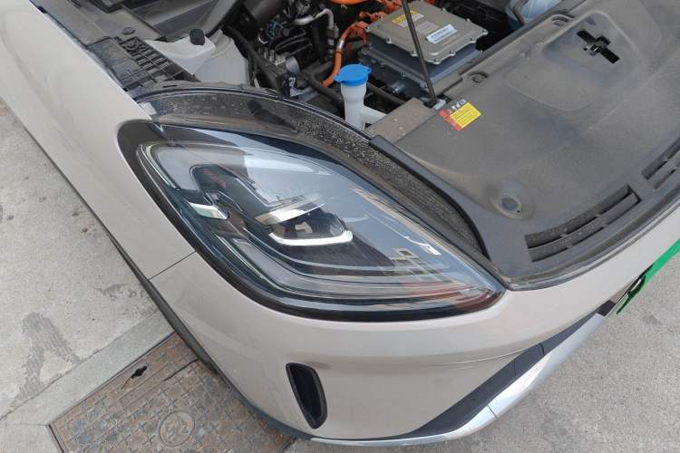 Used Wuling Bingo S 2025 Model 430km Flagship Edition Right Front Headlight