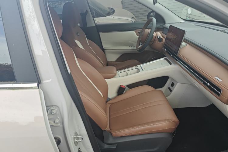 Used Wuling Bingo S 2025 Model 325km Flagship Edition Right Front Seat