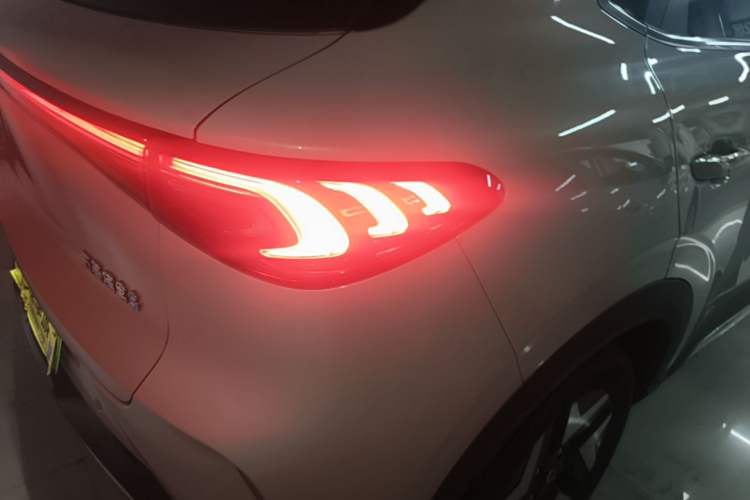 Used Wuling Bingo S 2025 Model 430km Flagship Edition Right Rear Taillight