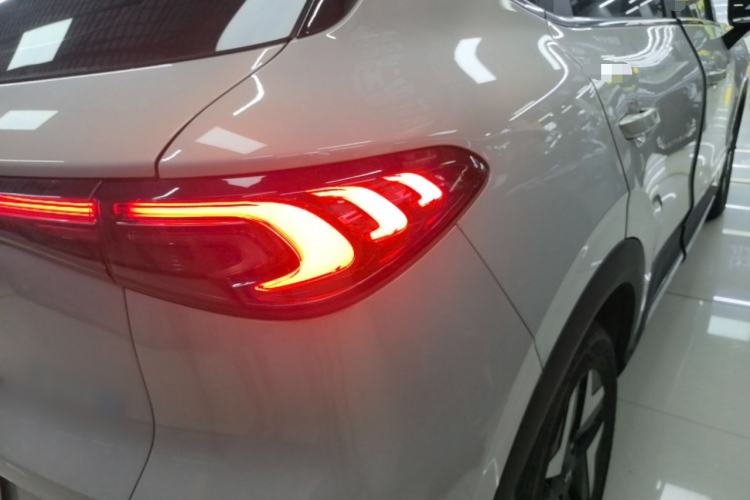 Used Wuling Bingo S 2025 Model 430km Flagship Edition Right Rear Taillight