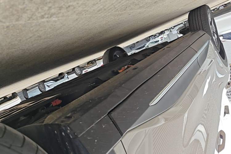 Used Wuling Bingo S 2025 Model 430km Flagship Edition Right Side Sill