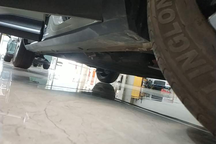 Used Wuling Bingo S 2025 Model 325km Deluxe Edition Right Side Sill