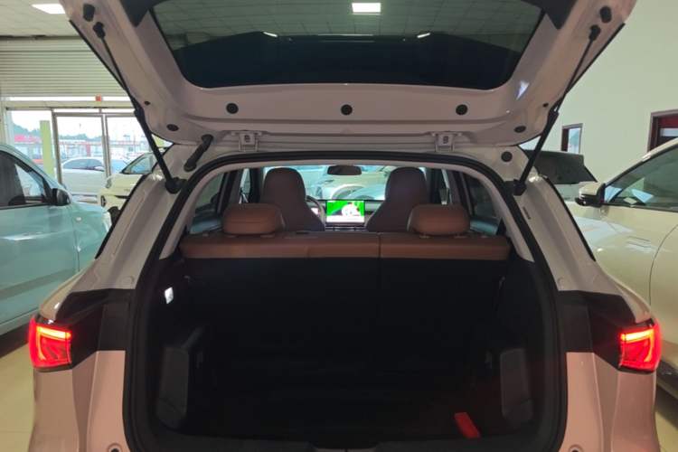 Used Wuling Bingo S 2025 Model 430km Flagship Edition Trunk
