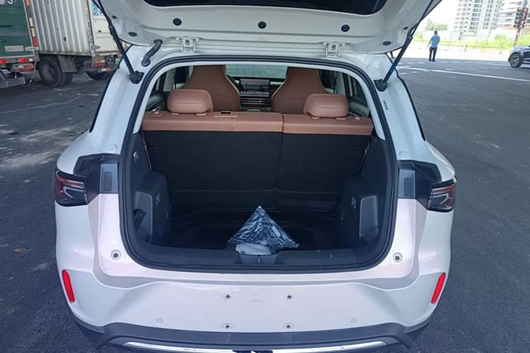 Used Wuling Bingo S 2025 Model 430km Flagship Edition Trunk