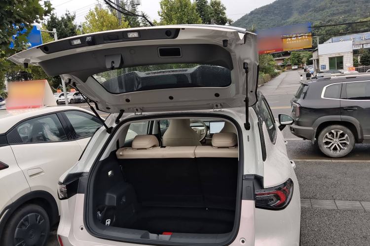 Used Wuling Bingo S 2025 Model 325km Deluxe Edition Trunk