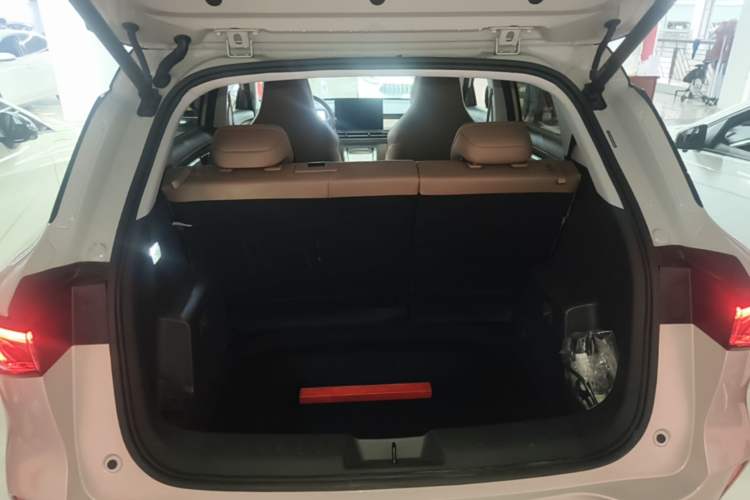 Used Wuling Bingo S 2025 Model 430km Flagship Edition Trunk