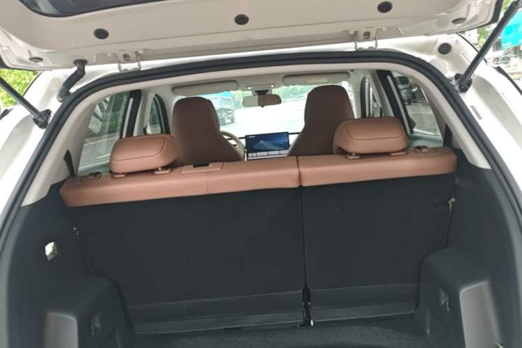 Used Wuling Bingo S 2025 Model 430km Flagship Edition Trunk