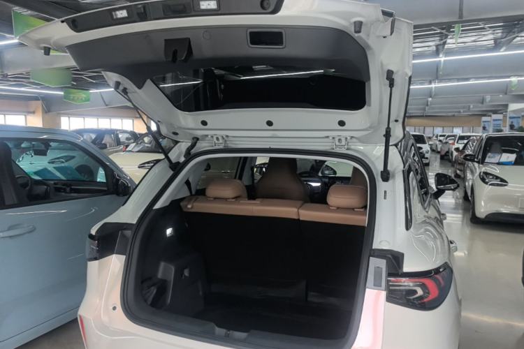 Used Wuling Bingo S 2025 Model 430km Flagship Edition Trunk
