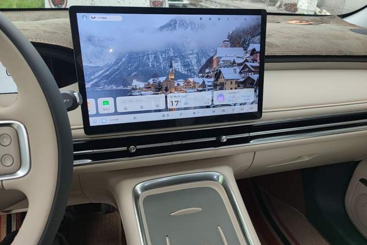 Used Wuling Bingo S 2025 Model 325km Deluxe Edition Audio And AC Panel