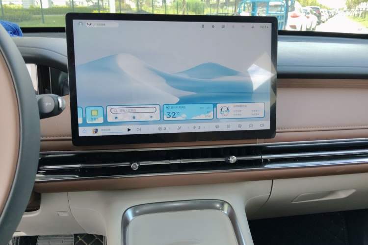 Used Wuling Bingo S 2025 Model 430km Flagship Edition Audio And AC Panel