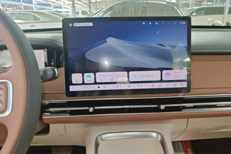 Used Wuling Bingo S 2025 Model 325km Deluxe Edition Audio And AC Panel