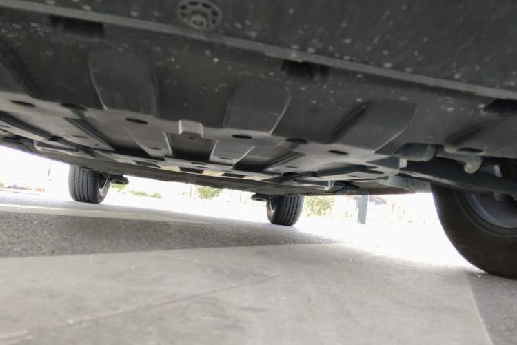 Used Wuling Bingo S 2025 Model 430km Flagship Edition Chassis Front