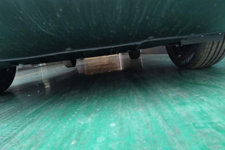 Used Wuling Bingo S 2025 Model 325km Deluxe Edition Chassis Front