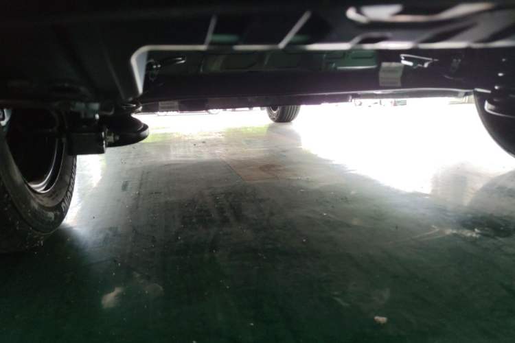 Used Wuling Bingo S 2025 Model 325km Deluxe Edition Chassis Rear Left