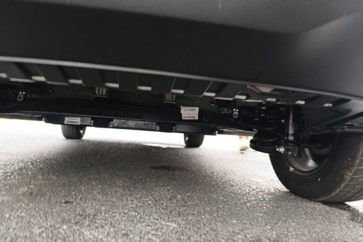 Used Wuling Bingo S 2025 Model 430km Flagship Edition Chassis Rear
