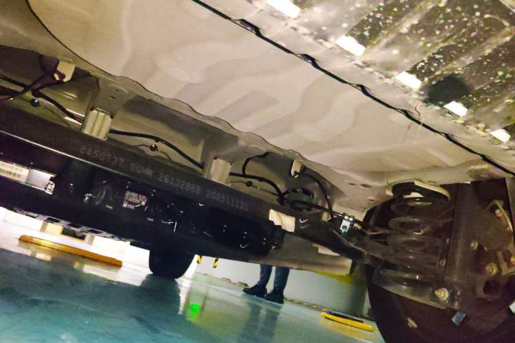 Used Wuling Bingo S 2025 Model 430km Flagship Edition Chassis Rear