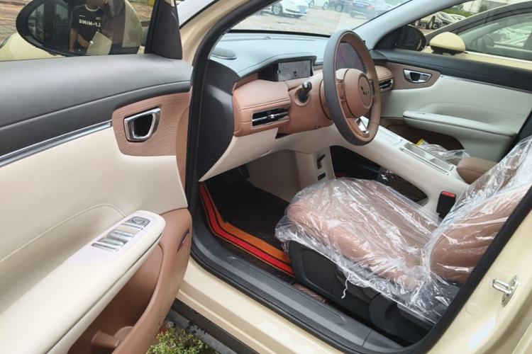 Used Wuling Bingo S 2025 Model 325km Deluxe Edition Driver Seat